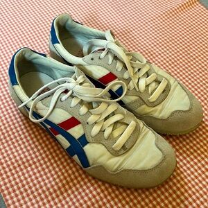 Original Onitsuka Tiger Sneakers size 6 (EU37).